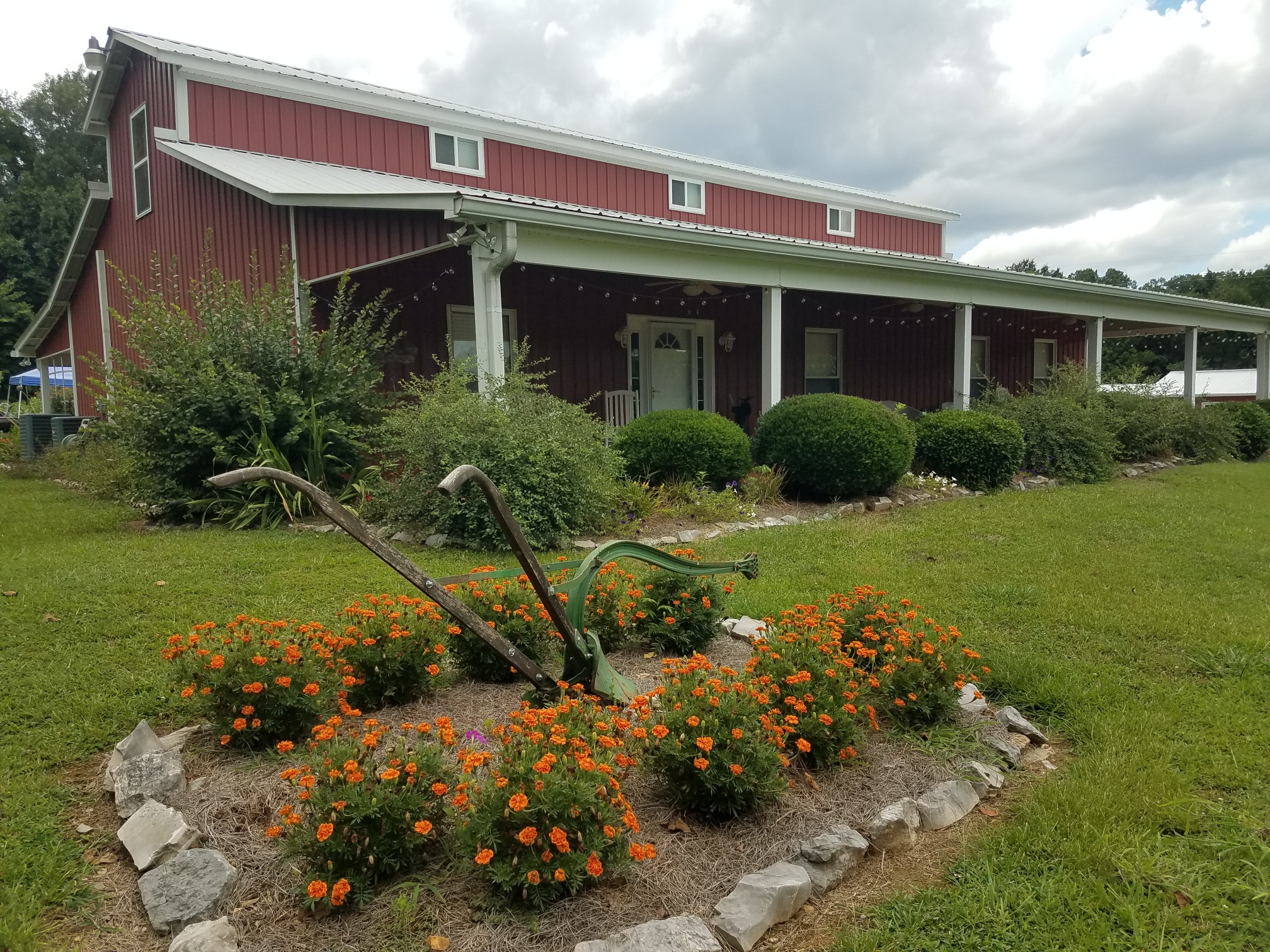 The Pros and Cons of Building a Barndominium